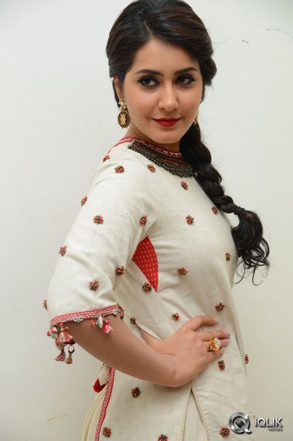 Raashi-Khanna-at-Supreme-Movie-Audio-Launch